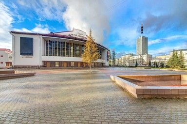 Театр драмы имени М. В. Ломоносова